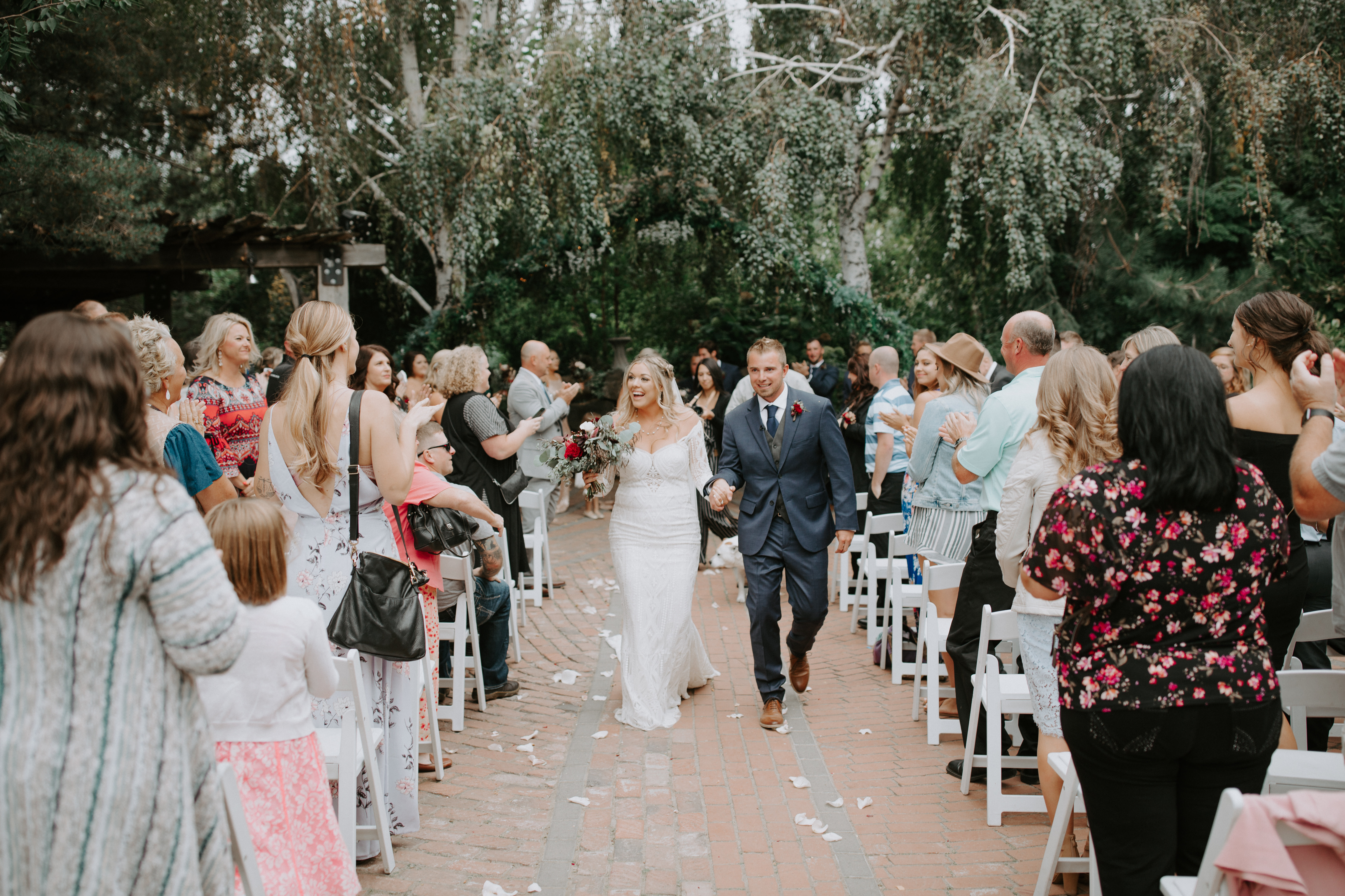cascade-gardens-yakima-washington-wedding-emmily-jake-99 ...