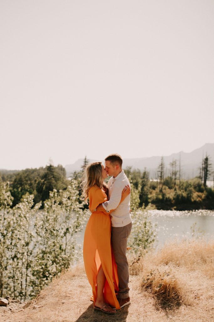 Columbia River Gorge Engagement Session