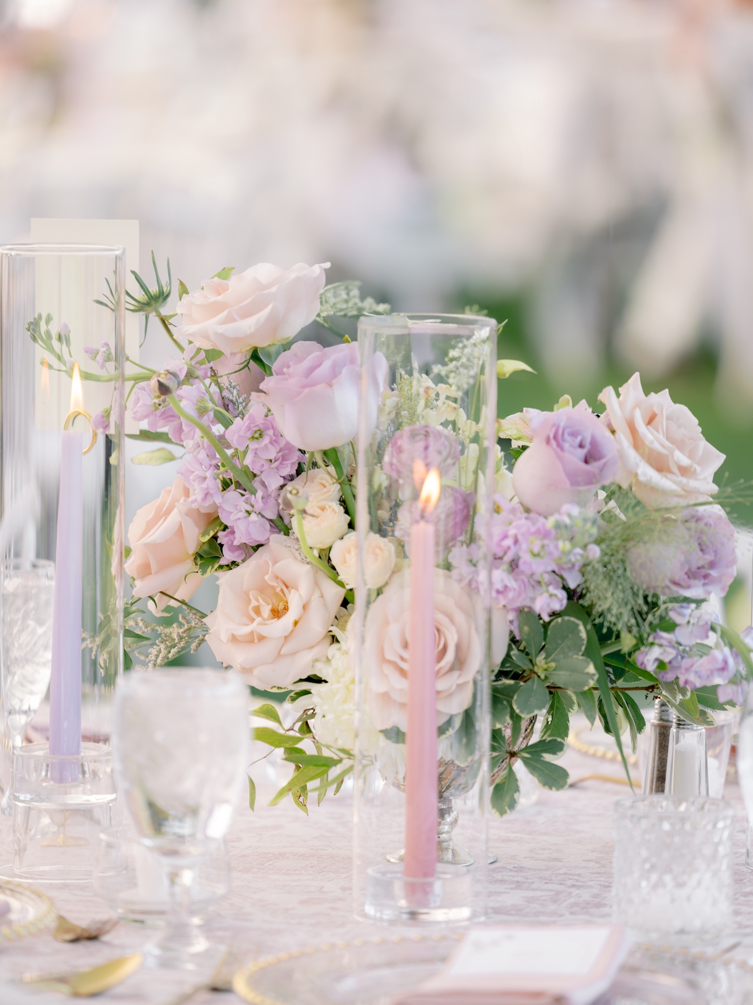 table decor by pacific engagements and anthesis floral co for hayden lake country club wedding