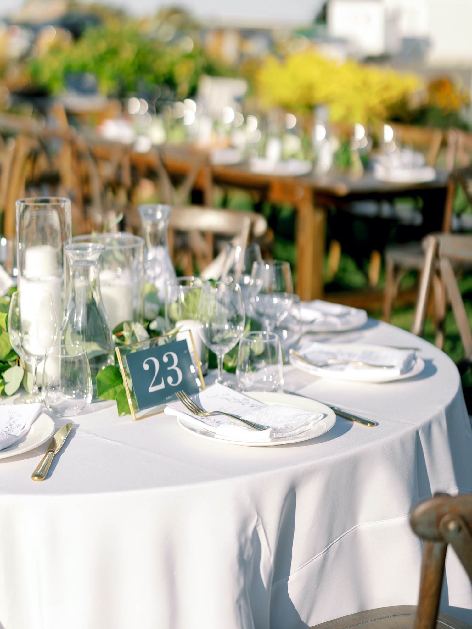 wedding reception table decor for southern wedding at abeja winery